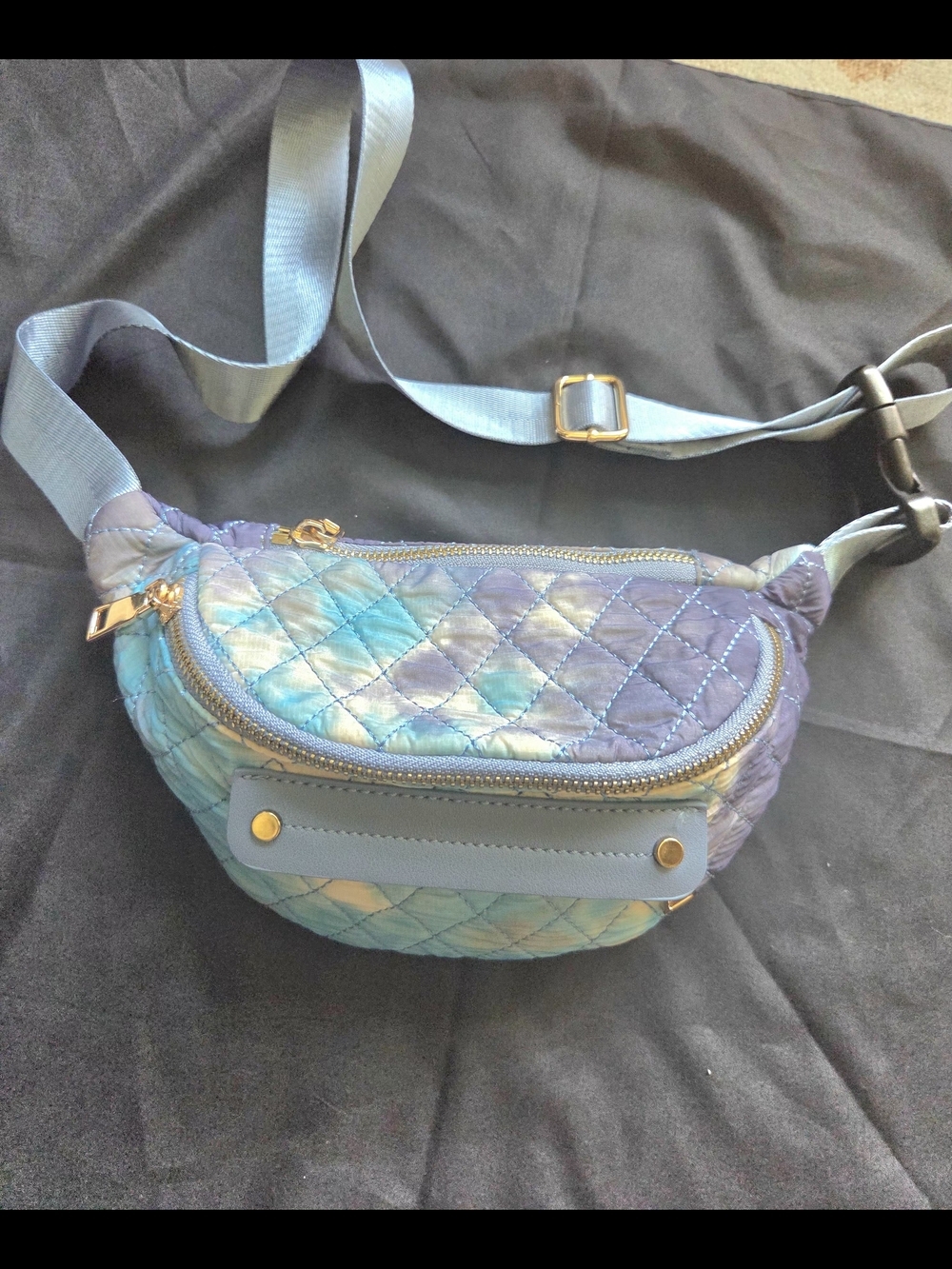 Urban Outfitters Quilted Iridescent Pastel Crossbody Bag - Picture 2 of 9